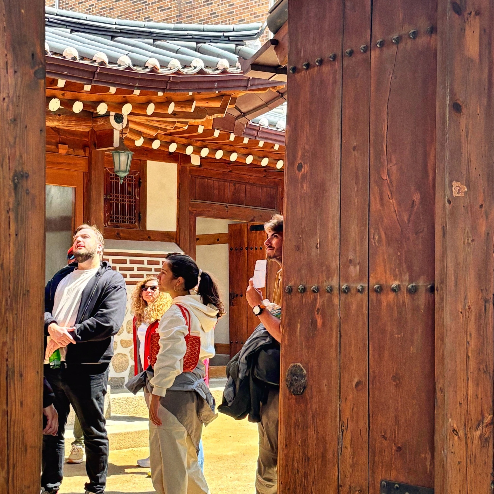 Seochon: Explorative Walk - Rock Engravings